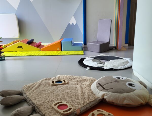Micro-crèche A 2 Pas – Jaune Ferry à Sartrouville