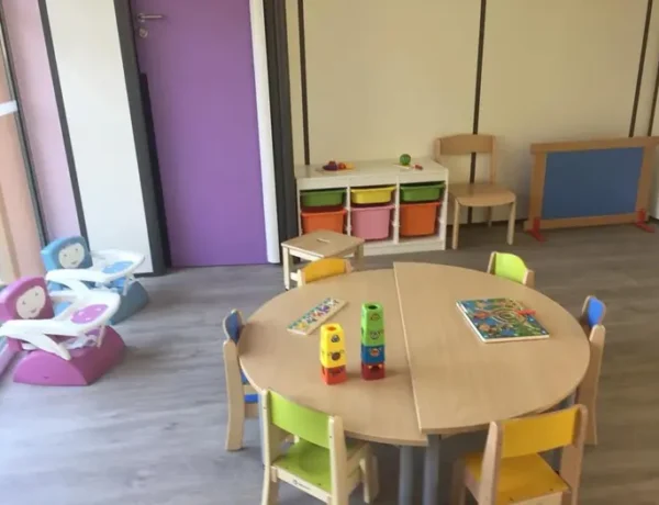 Crèche les p’tits Doms à Dommartin