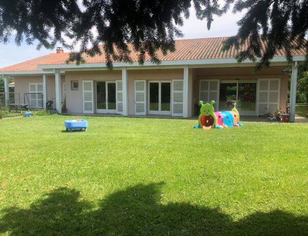 Micro-crèche Little Tribu – Les Petits Cheyennes à Tassin-la-Demi-Lune