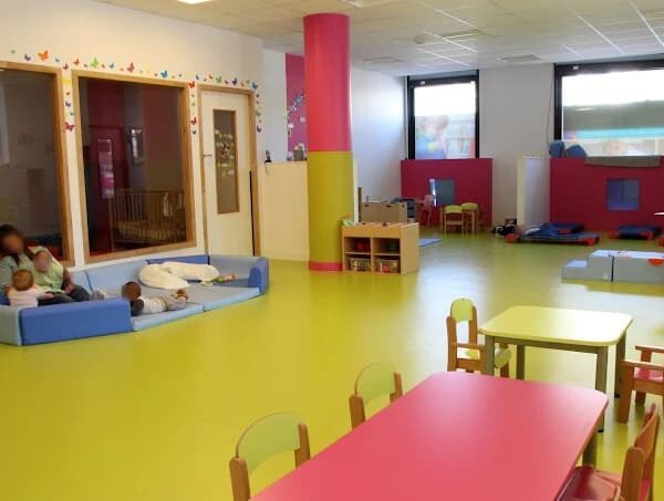 Micro-crèche Carrousel et Câlins – Canal à Sainte-Geneviève-des-Bois