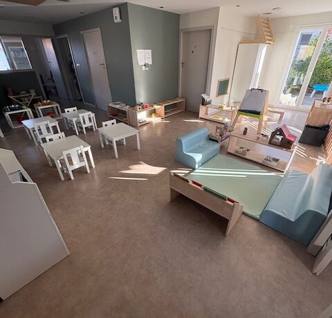 Micro-crèche – Montessori CALINOUS – Chatel sur Moselle