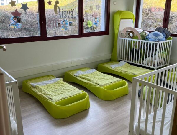 Micro-crèche L’Eveil des Petits – Ecole-Valentin