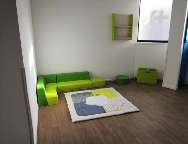 Micro-crèche Doudou & tétine bleue – Marck